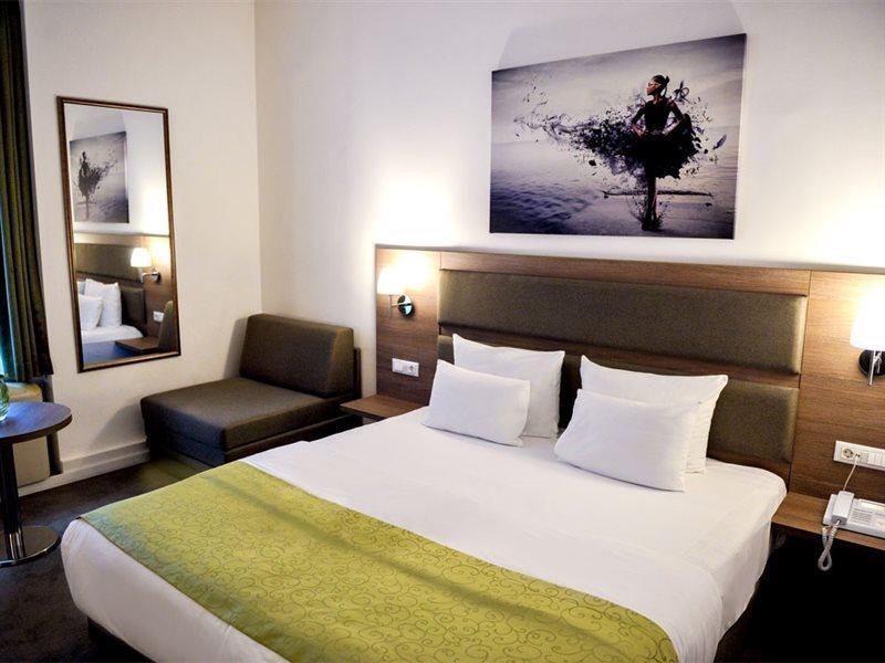 Hotel Opera Garni Beograd Bagian luar foto