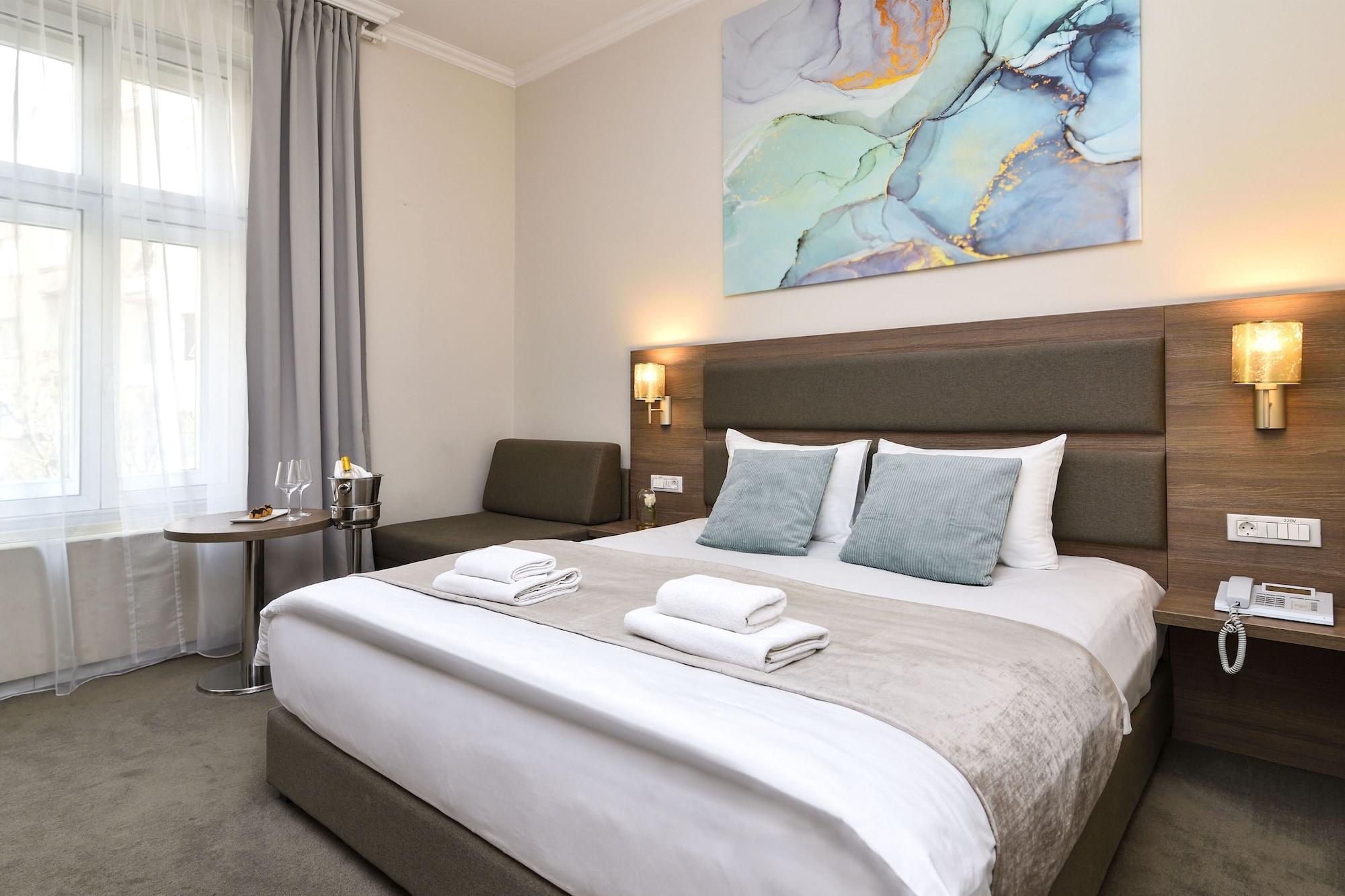 Hotel Opera Garni Beograd Bagian luar foto