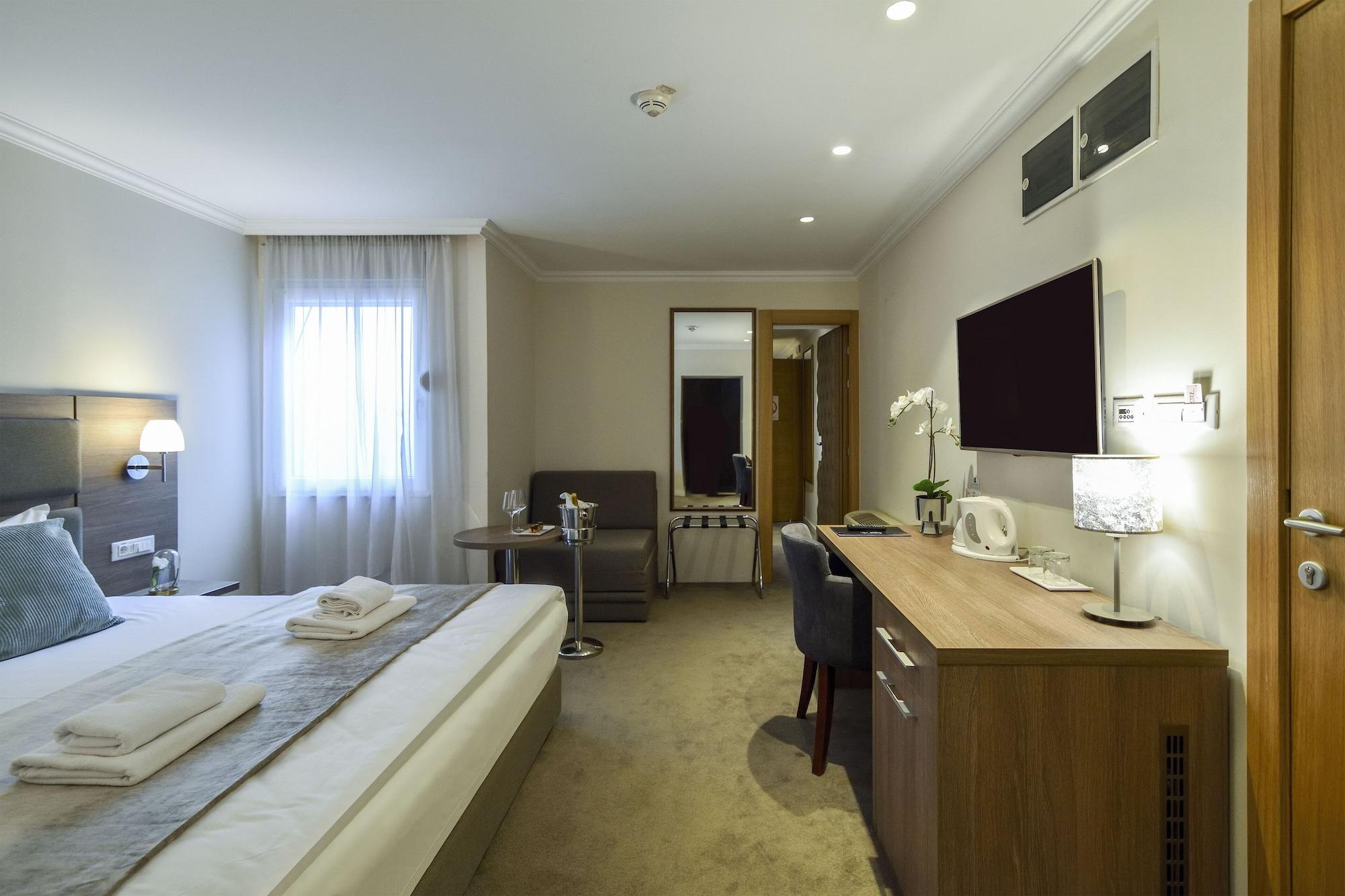 Hotel Opera Garni Beograd Bagian luar foto