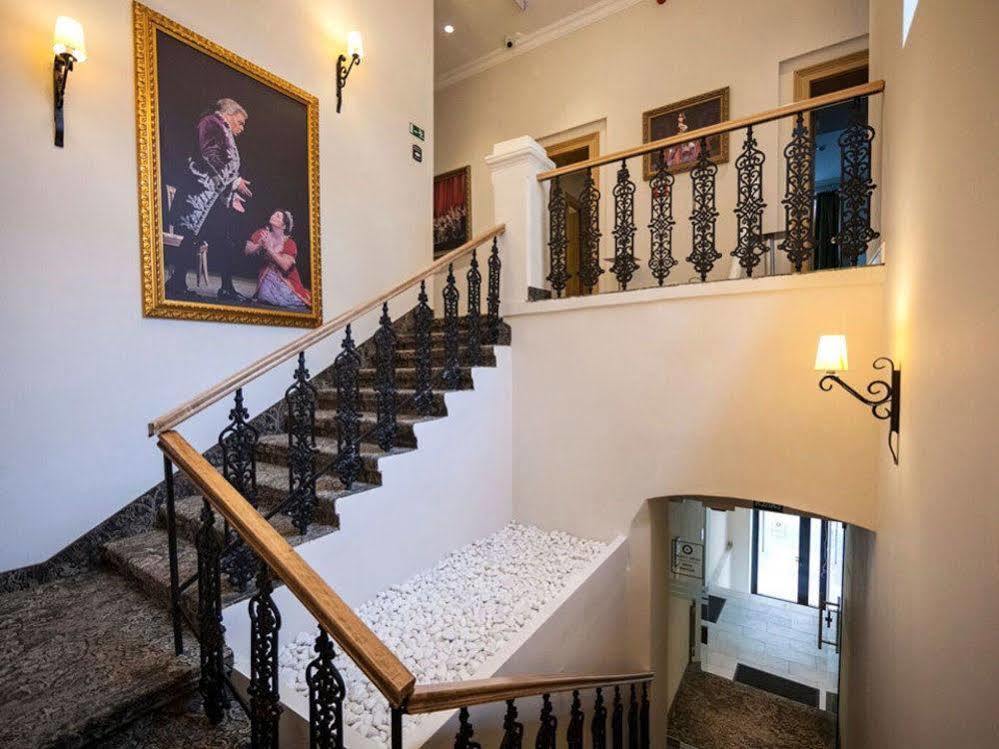 Hotel Opera Garni Beograd Bagian luar foto